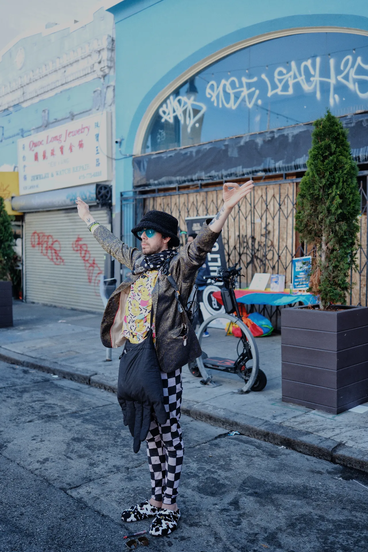 Checkered Maximalist